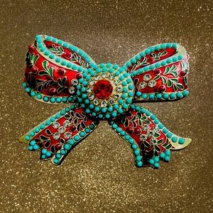 Ornate Ribbon Statement Brooch